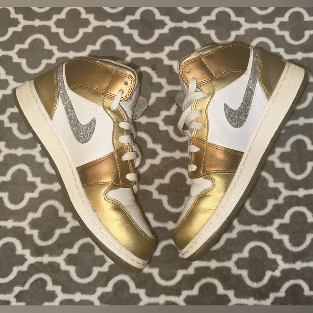 Nike Air Jordan 1 PHAT “Metallic” Gold, Bronze, & Silver check High-Top Sneakers